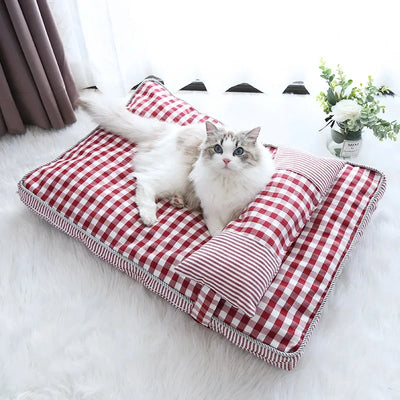 Soft pet bed cushion for cats and small dogs