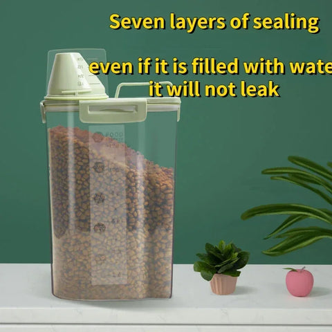 Moisture-proof cat and dog food bin with lid