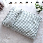 Comfy pet bed for restful sleep – cats and small dogs