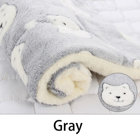 Soft warm blanket pad for small dogs and cats